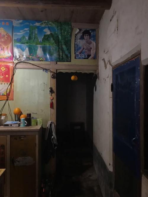 新澳门开奖记录新纪录和双胞胎考场外跪爷爷与双胞胎兄弟跪求母亲回家